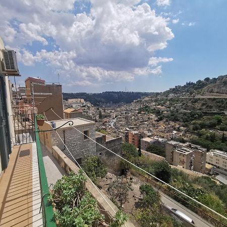 Balcone Barocco. Villa Modica Exterior photo